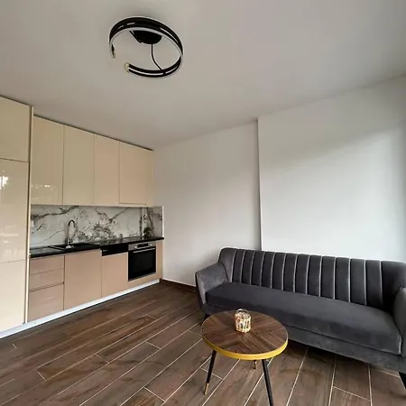 Vila Sani Beverly Hills Luxury