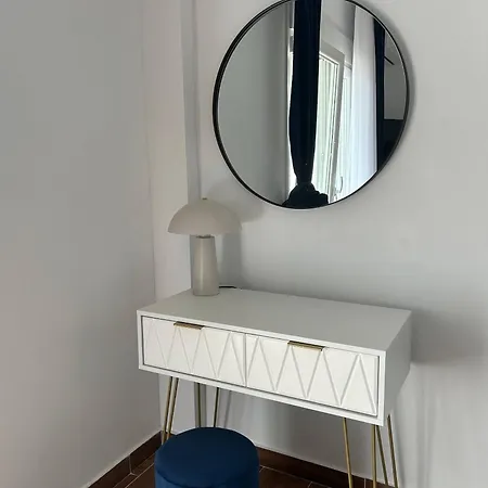 Sani Beverly Hills Luxury *